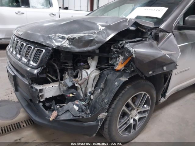 3C4NJDBB9JT175313 Jeep Compass Latitude 4x4