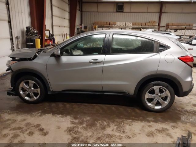 3CZRU6H32MM747867 Honda Hr-v Awd Lx