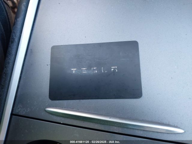 7SAYGDEE1PA186170 Tesla Model Y