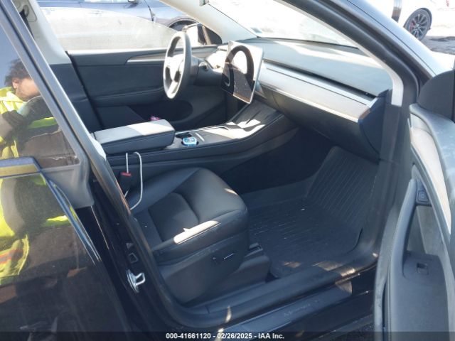 7SAYGDEE1PA186170 Tesla Model Y