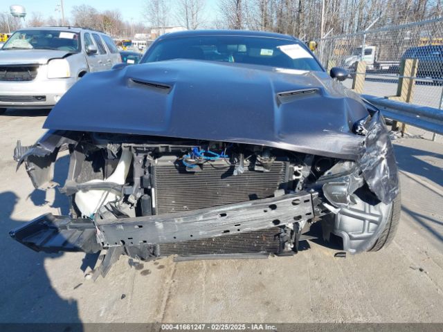 2C3CDZBT4JH182526 Dodge Challenger R/t
