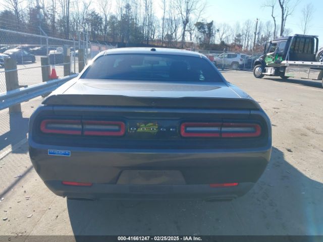 2C3CDZBT4JH182526 Dodge Challenger R/t