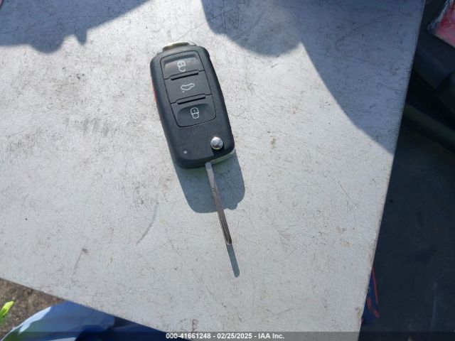 2016 VOLKSWAGEN PASSAT 1VWAT7A30GC021952 Photo 10