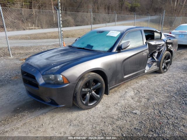 2C3CDXHG1EH115998 Dodge Charger Sxt