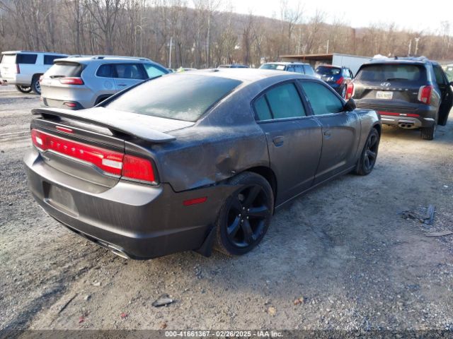 2C3CDXHG1EH115998 Dodge Charger Sxt