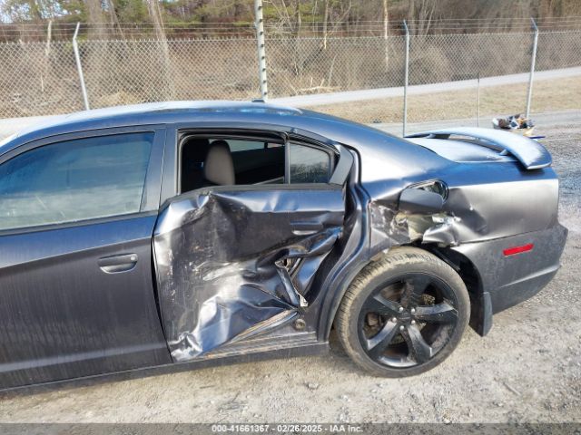 2C3CDXHG1EH115998 Dodge Charger Sxt