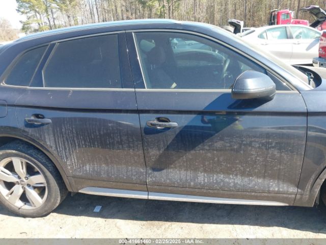 WA1ANAFY8J2084416 Audi Q5 2.0t Premium/2.0t Tech Premium