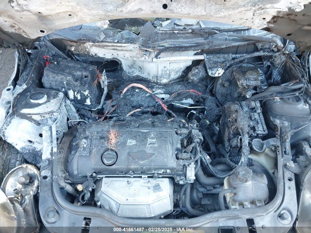 2011 MINI COOPER WMWSU3C53BT093584 Photo 9