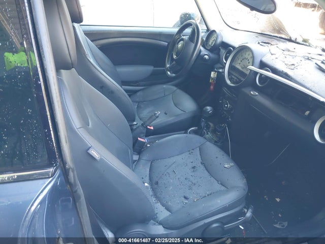 2011 MINI COOPER WMWSU3C53BT093584 Photo 4
