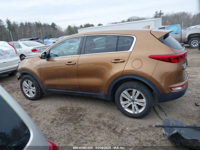 KNDPMCAC6H7042379 KIA Sportage Lx