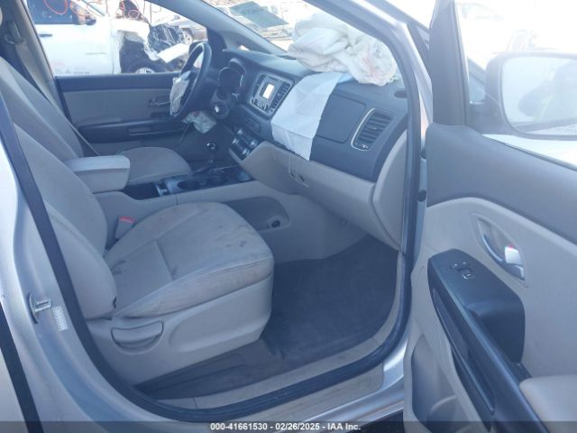 KNDMB5C18G6164472 KIA SEDONA LX