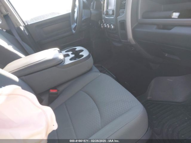 1C6RR6KG5JS304593 RAM 1500 Express  4x2 5'7 Box