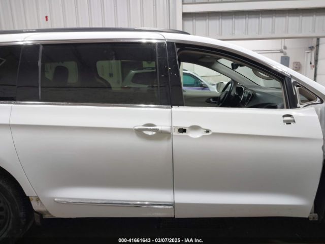2C4RC1BG8HR803137 Chrysler Pacifica Touring-l