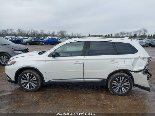 JA4AZ3A32KZ007111 Mitsubishi Outlander Es