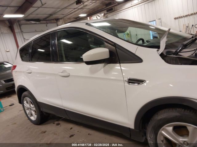 1FMCU0GX0EUD43388 Ford ESCAPE SE