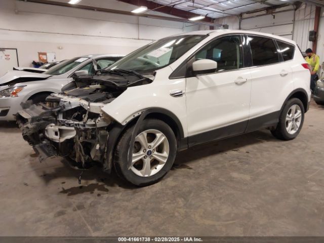 1FMCU0GX0EUD43388 Ford ESCAPE SE