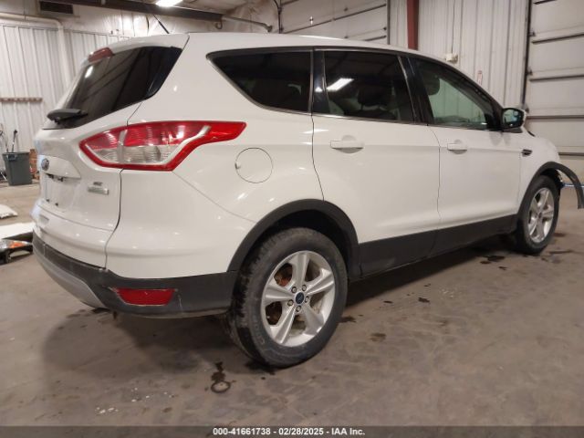 1FMCU0GX0EUD43388 Ford ESCAPE SE