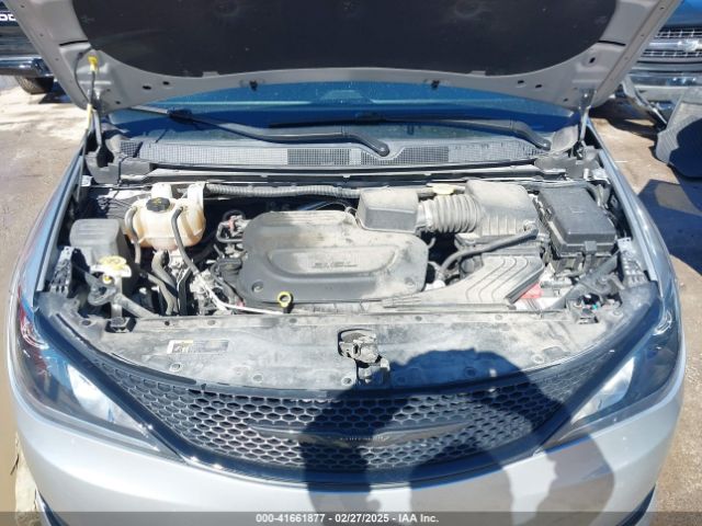 2C4RC1BGXLR149752 Chrysler Pacifica Touring L