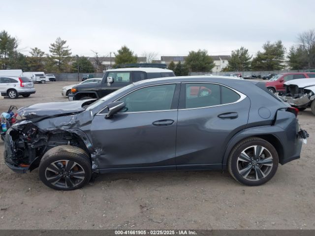 JTHP9JBH8R2079284 Lexus Ux 250h Premium