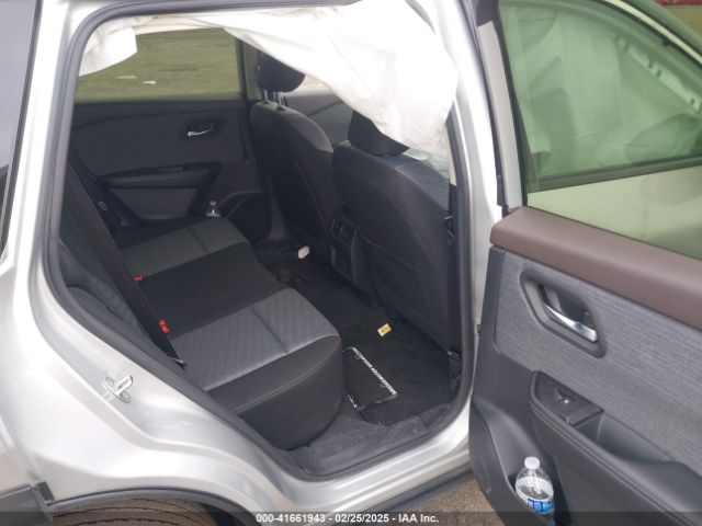 JN8BT3BB6PW496370 Nissan Rogue Sv Intelligent Awd