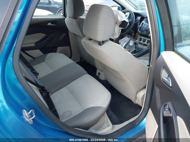 1FADP3K20EL158816 Ford FOCUS SE