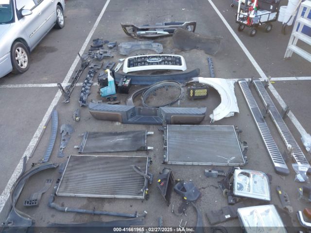 1FT7W2BT8GEB30329 Ford F-250 Lariat