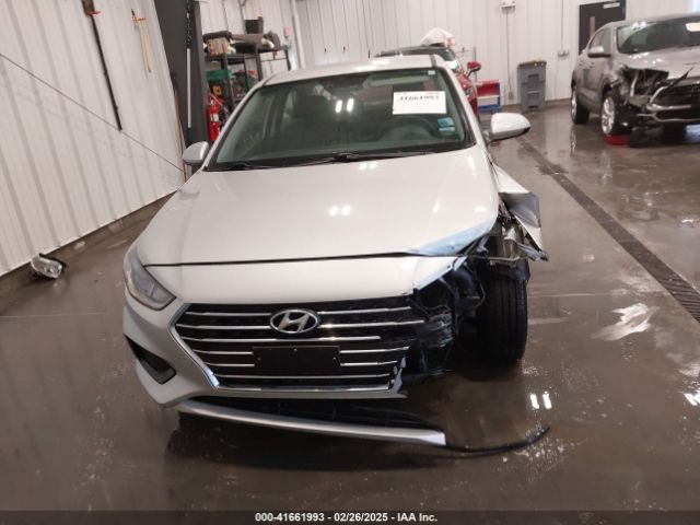 3KPC24A30KE068820 Hyundai ACCENT SE