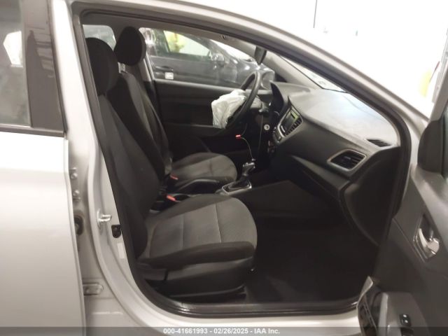 3KPC24A30KE068820 Hyundai ACCENT SE