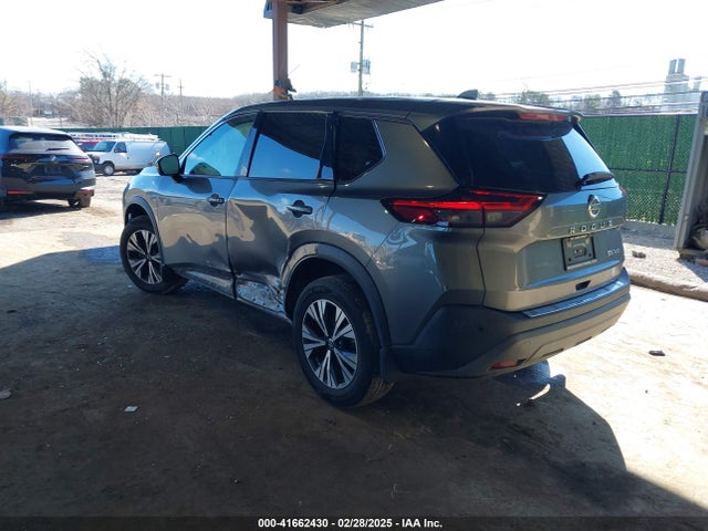 5N1AT3BB6MC680319 Nissan Rogue Sv Intelligent Awd