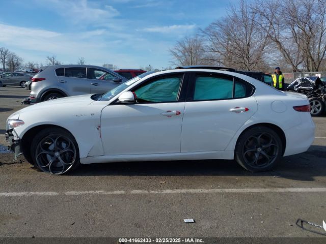 ZARFANBN0K7612860 Alfa Romeo Giulia Ti Sport Awd