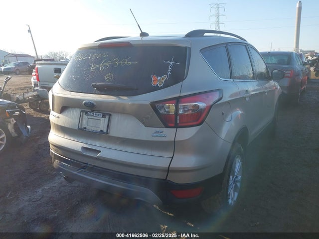 1FMCU0GD9HUE65306 Ford ESCAPE SE