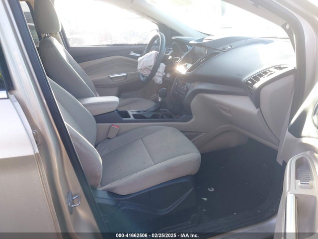 1FMCU0GD9HUE65306 Ford ESCAPE SE