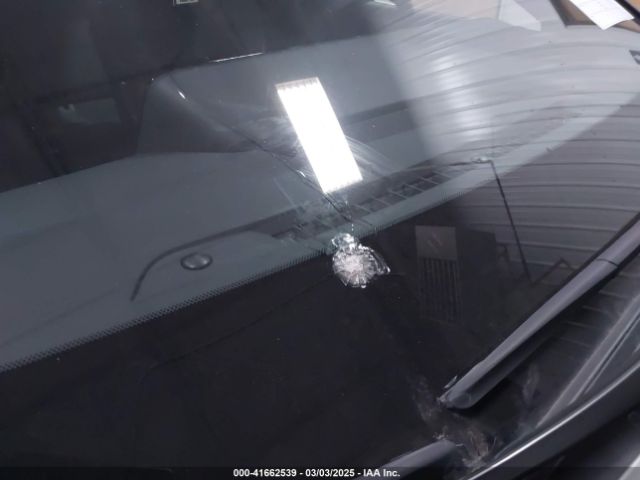 JTDAAAAF4R3024095 Toyota Crown Xle