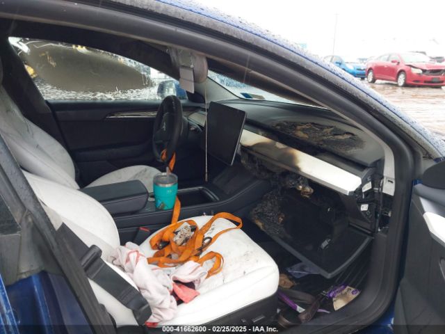 2022 TESLA MODEL 3 5YJ3E1EC0NF354858 Photo 4