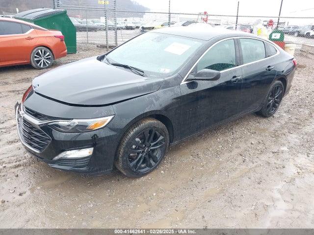 1G1ZD5STXSF102818 Chevrolet Malibu Fwd 1lt