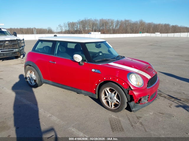 2009 MINI COOPER S WMWMF73529TW84428 Photo 0