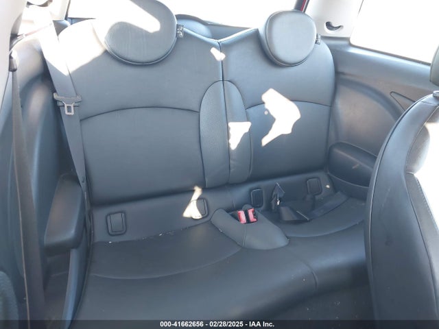 2009 MINI COOPER S WMWMF73529TW84428 Photo 7