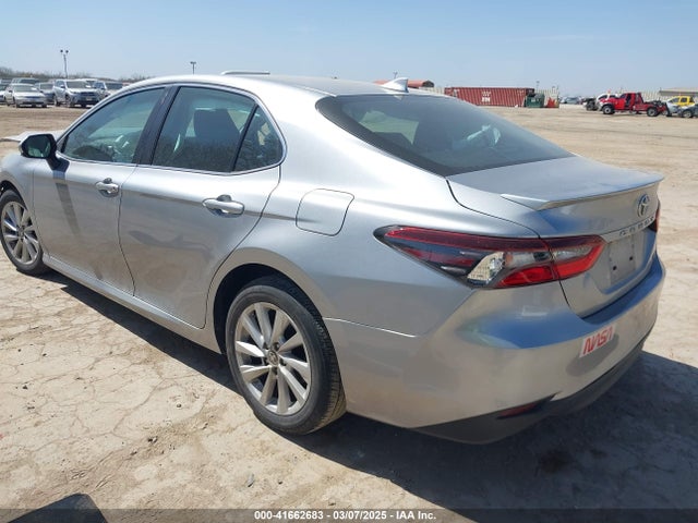 4T1C11AK9NU695736 Toyota CAMRY LE