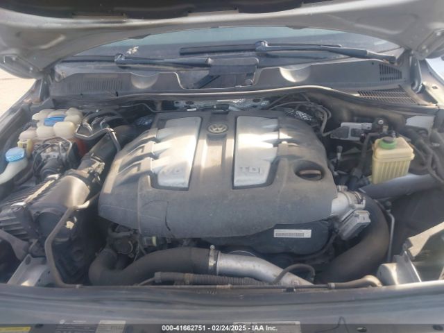 2012 VOLKSWAGEN TOUAREG WVGEK9BP8CD008211 Photo 9