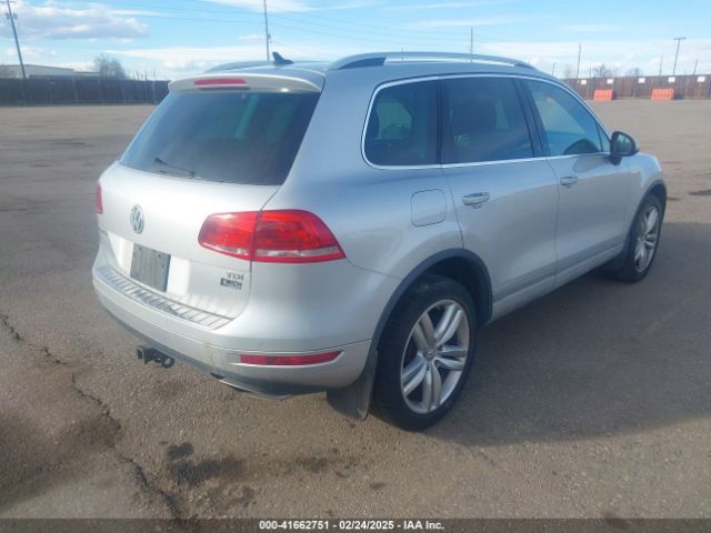 2012 VOLKSWAGEN TOUAREG WVGEK9BP8CD008211 Photo 3