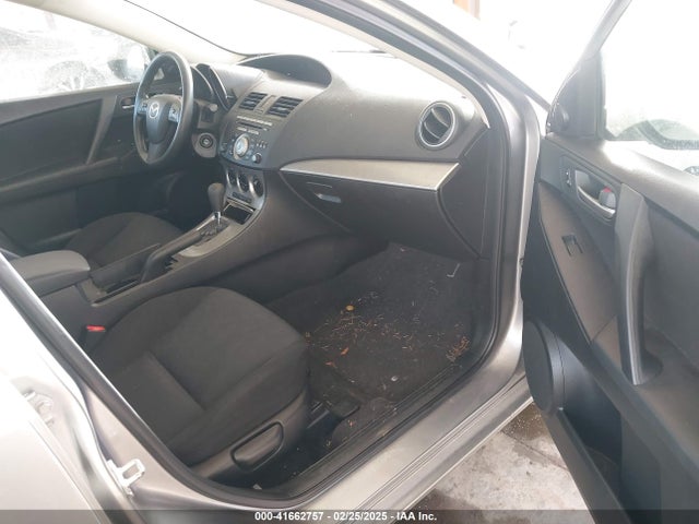 2010 MAZDA MAZDA3 JM1BL1SG1A1300951 Photo 4