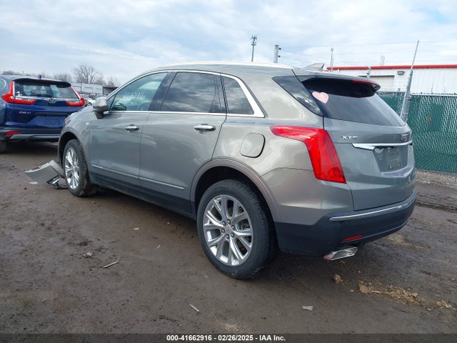 2017 CADILLAC XT5 1GYKNBRS2HZ279107 Photo 2
