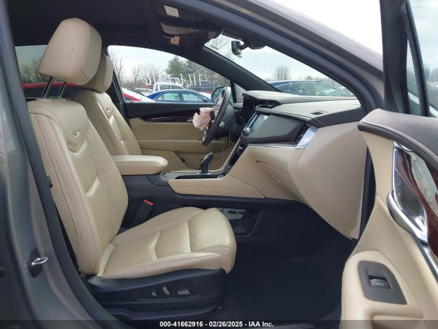 2017 CADILLAC XT5 1GYKNBRS2HZ279107 Photo 4