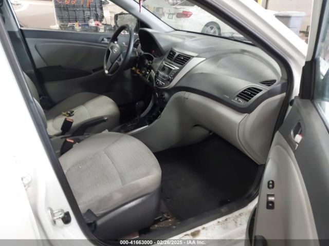 KMHCT5AE1GU252785 Hyundai ACCENT SE