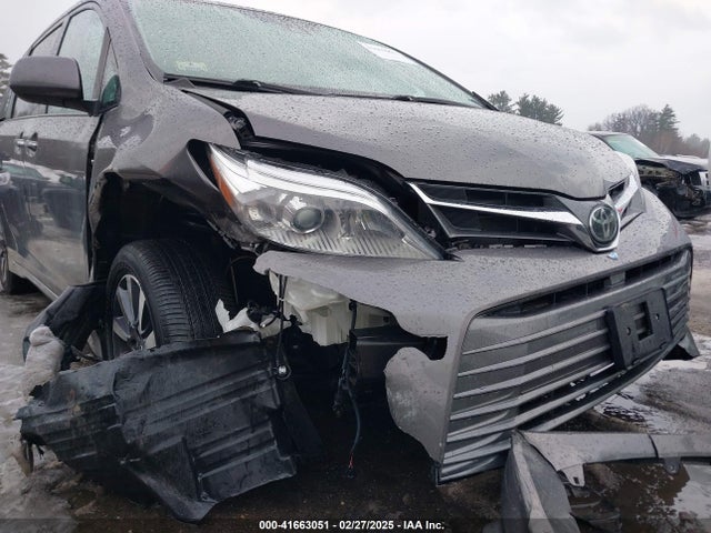 Toyota Sienna Xle Premium 2020 5TDDZ3DC3LS240464 Image 17