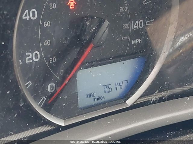 2T3ZFREV2FW155524 Toyota RAV4 LE