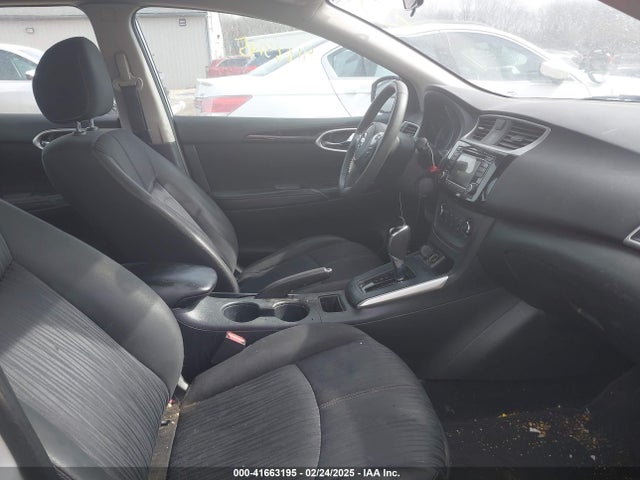 3N1AB7AP2HY326793 Nissan SENTRA SV