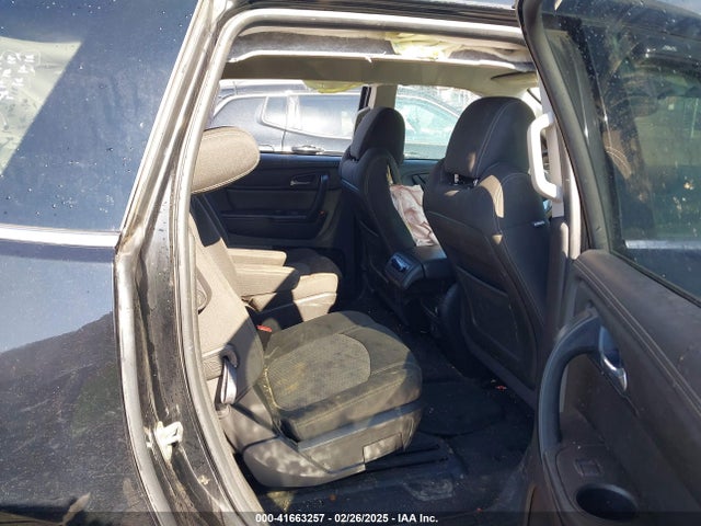 1GNKVHKD5HJ128739 Chevrolet Traverse 2lt