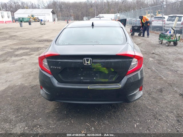 Honda CIVIC EX 2018 2HGFC2F74JH605557 Image 16
