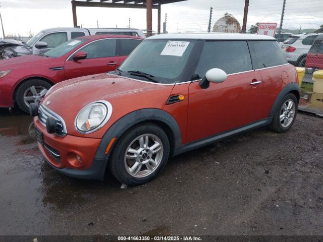 2012 MINI COOPER WMWSU3C5XCT257897 Photo 1